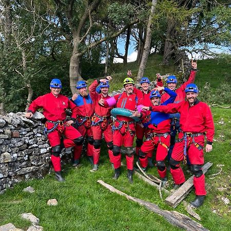Old School House - Yorkshire Three Peaks Challenge Weathercote Eksteriør bilde
