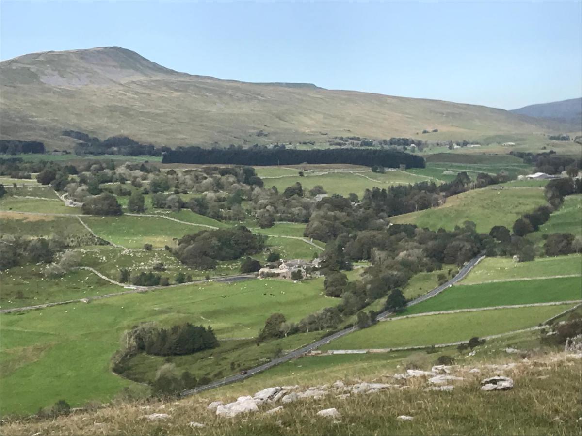 Old School House - Yorkshire Three Peaks Challenge Weathercote Eksteriør bilde
